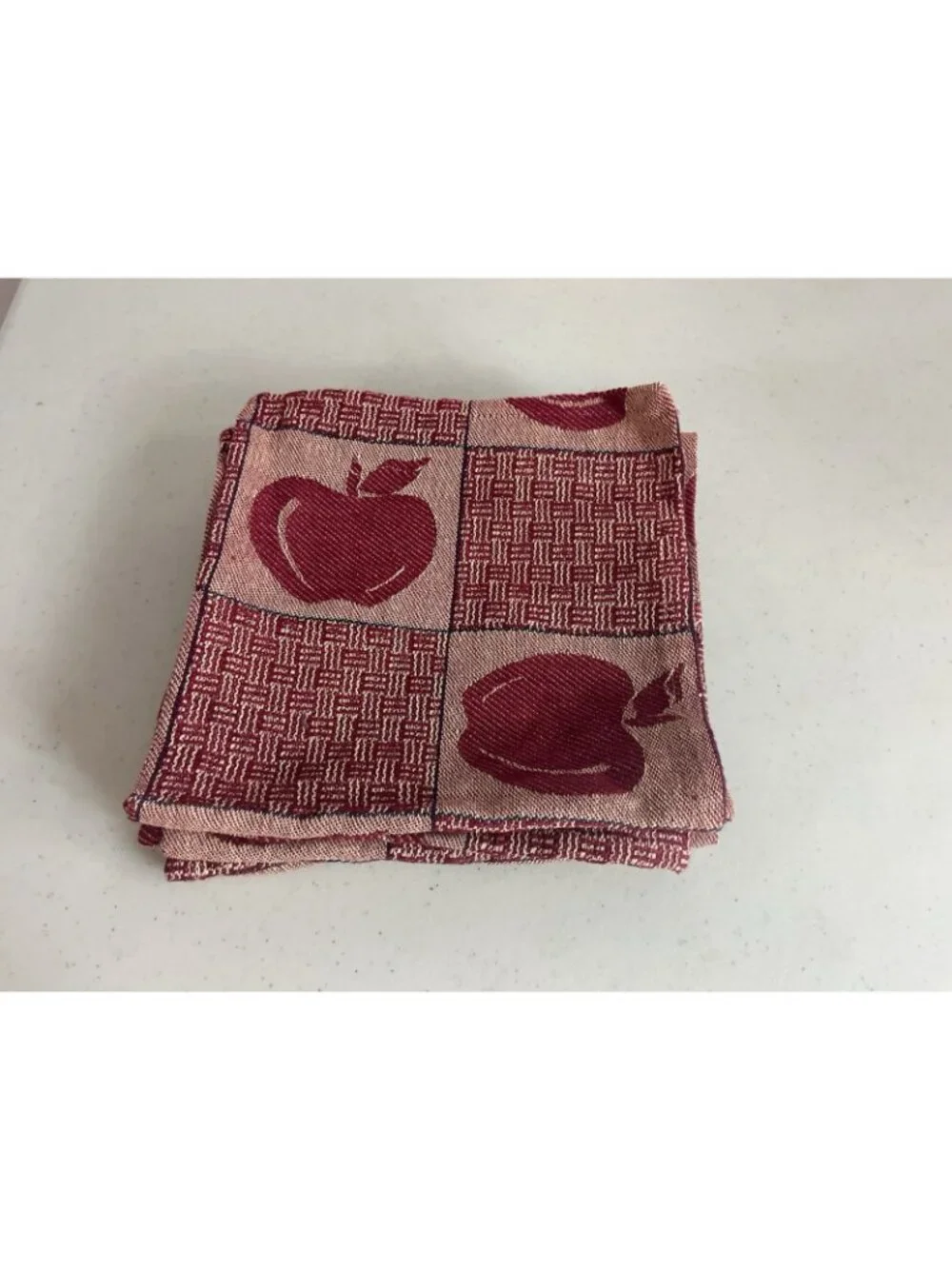 Vintage Red Apple Table Napkins Lot of 4